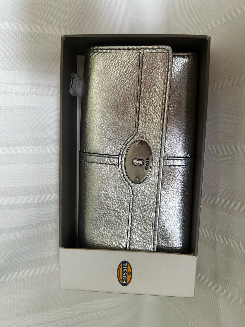NWT Fossil Marlow Flap Clutch Wallet Metallic Silver Genuine Leather Accessory